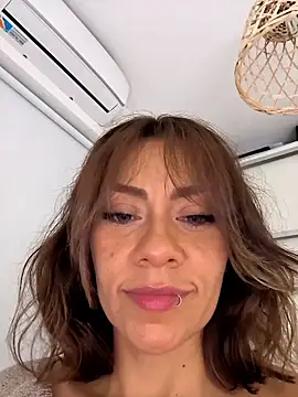 SamyJones9 online show from November 16, 2025, 7:03 am