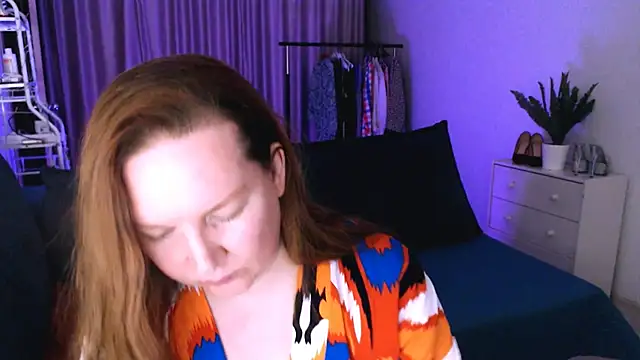 Snapshot of GoddessLara chatting on January 14, 2025, 11:48 pm GoddessLara online show from January 14, 2025, 11:48 pm