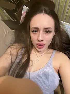 Lisaaan online show from November 25, 2025, 6:46 am