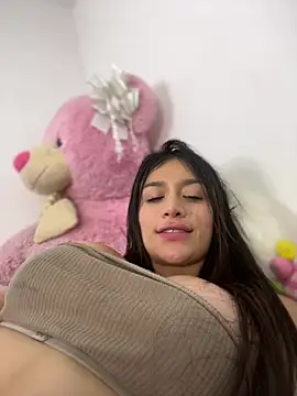 Emmily 19 online show from March 18, 2025, 6:03 am