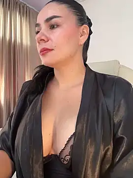 Snapshot of MeganDupont chatting on October 24, 2025, 1:07 pm MeganDupont online show from October 24, 2025, 1:07 pm