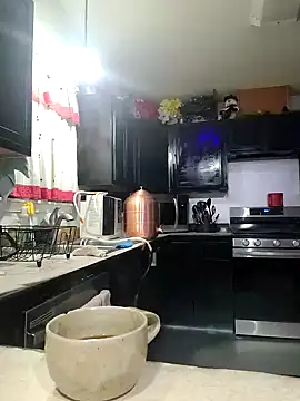 ScarletCallings420 online show from January 19, 2025, 7:46 am