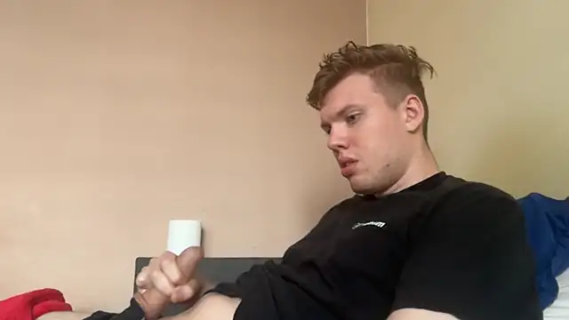 sexybooii6968 online show from September 29, 2025, 1:27 pm