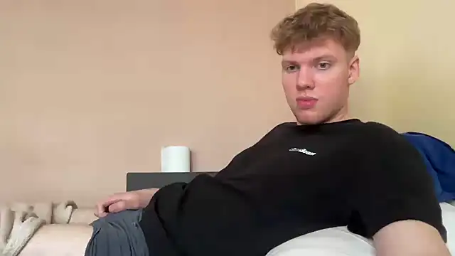 sexybooii6968 online show from October 14, 2025, 11:33 am