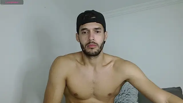 Noah jhonsonn online show from January 30, 2025, 10:40 am