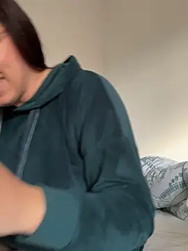 Snapshot of kymii chatting on December 9, 2024, 1:45 pm kymii online show from December 9, 2024, 1:45 pm