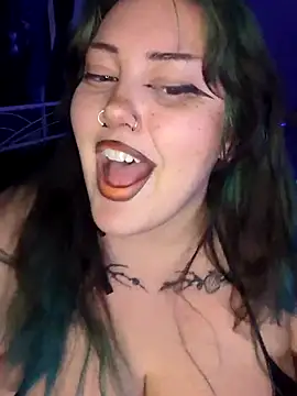 Snapshot of Cutegothcrybabyx chatting on December 6, 2024, 8:05 am Cutegothcrybabyx online show from December 6, 2024, 8:05 am