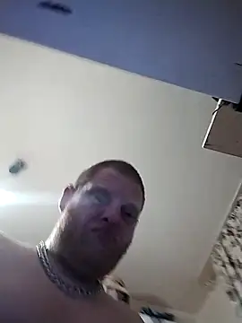 Baumhackel online show from April 4, 2026, 1:59 am