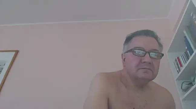 Snapshot of YOU6me chatting on December 19, 2024, 6:12 pm YOU6me online show from December 19, 2024, 6:12 pm