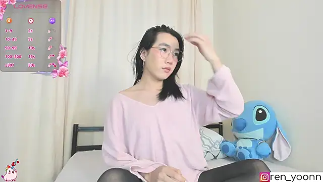 Snapshot of Ren_yoon chatting on December 10, 2024, 7:37 am Ren yoon online show from December 10, 2024, 7:37 am