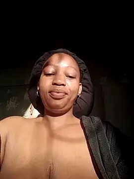 winterqueenx online show from July 20, 2026, 5:33 am