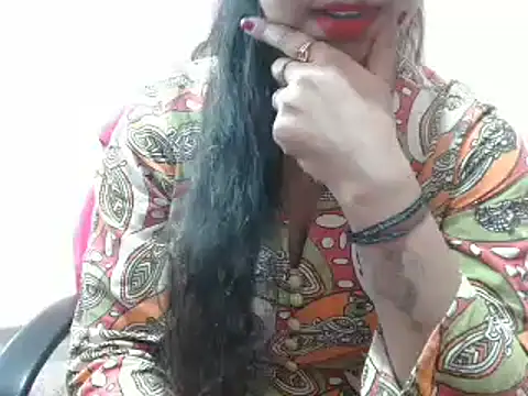 Snapshot of LovingPihu chatting on January 31, 2025, 5:40 am LovingPihu online show from January 31, 2025, 5:40 am