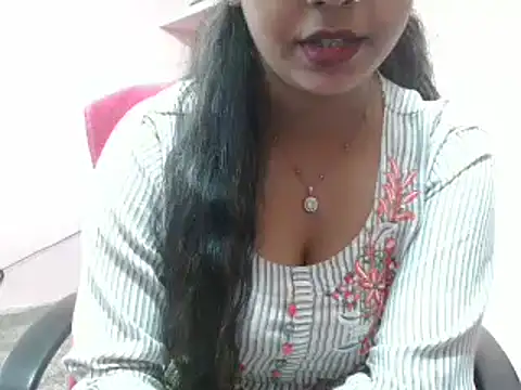 Snapshot of LovingPihu chatting on February 24, 2025, 9:10 am LovingPihu online show from February 24, 2025, 9:10 am