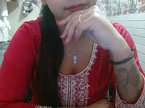 Snapshot of LovingPihu chatting on March 20, 2026, 5:45 am LovingPihu online show from March 20, 2026, 5:45 am