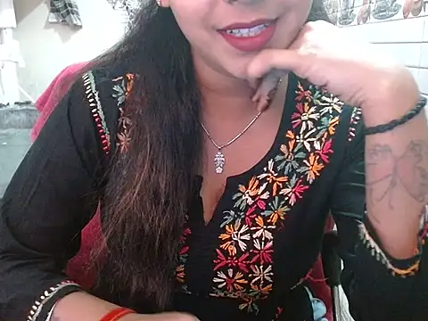 Snapshot of LovingPihu chatting on March 31, 2026, 5:41 am LovingPihu online show from March 31, 2026, 5:41 am