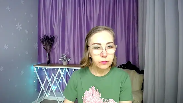 queen a n i online show from May 7, 2026, 6:30 am