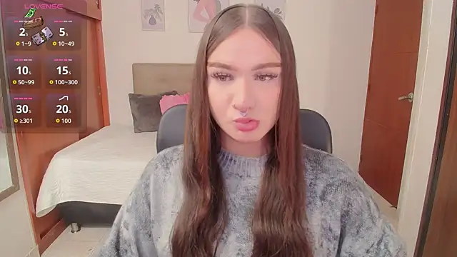 Miley Baker online show from October 6, 2025, 2:03 pm