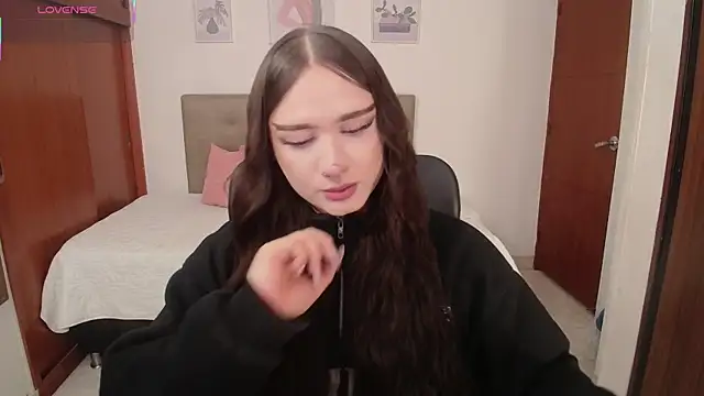 Miley Baker online show from January 7, 2026, 3:58 pm