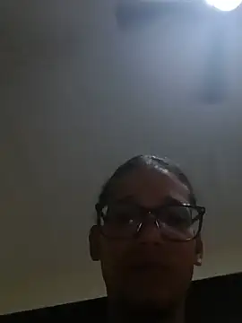 Yanwoods420 online show from June 10, 2026, 2:45 am