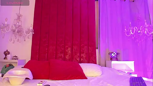 Selenee- online show from January 14, 2026, 3:28 pm