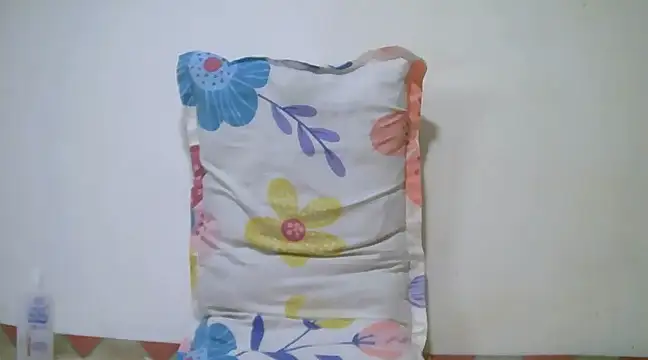 Snapshot of h0ney_lips chatting on January 13, 2025, 6:49 am h0ney lips online show from January 13, 2025, 6:49 am