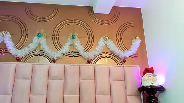 Snapshot of valeriaa19 chatting on December 6, 2024, 11:22 am valeriaa19 online show from December 6, 2024, 11:22 am