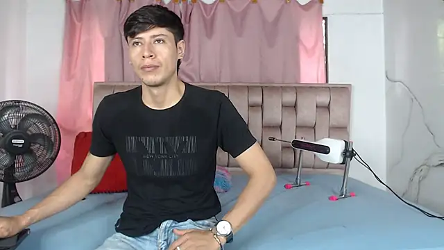 Snapshot of Sexytaty2022 chatting on February 16, 2026, 1:07 pm Sexytaty2022 online show from February 16, 2026, 1:07 pm