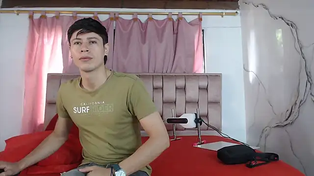 Snapshot of Sexytaty2022 chatting on February 21, 2026, 12:39 pm Sexytaty2022 online show from February 21, 2026, 12:39 pm