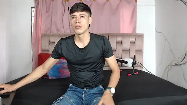 Snapshot of Sexytaty2022 chatting on February 24, 2026, 12:58 pm Sexytaty2022 online show from February 24, 2026, 12:58 pm