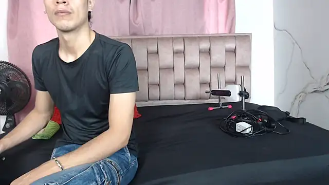 Snapshot of Sexytaty2022 chatting on March 15, 2026, 12:44 pm Sexytaty2022 online show from March 15, 2026, 12:44 pm