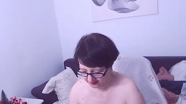 Snapshot of ChristaRose chatting on January 2, 2025, 9:50 pm ChristaRose online show from January 2, 2025, 9:50 pm