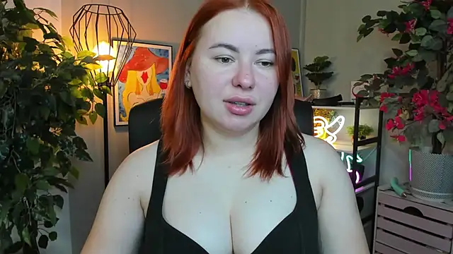 LAYLAxSTAR online show from October 7, 2025, 6:32 am