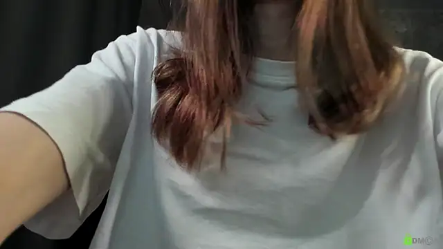 Courtney Luv online show from December 17, 2025, 12:33 pm