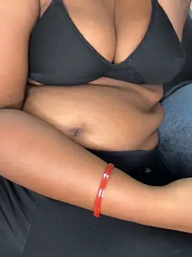 Snapshot of falooda288 chatting on November 7, 2025, 1:55 pm falooda288 online show from November 7, 2025, 1:55 pm