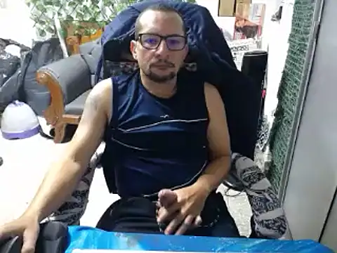 Snapshot of alexam_gal@xh chatting on March 15, 2025, 7:05 pm alexam galxh online show from March 15, 2025, 7:05 pm