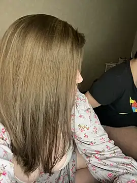 Snapshot of HellMoor chatting on January 19, 2025, 7:58 pm HellMoor online show from January 19, 2025, 7:58 pm