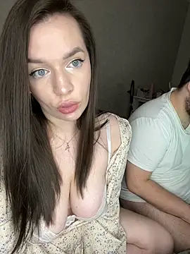 Snapshot of HellMoor chatting on February 6, 2025, 4:10 am HellMoor online show from February 6, 2025, 4:10 am