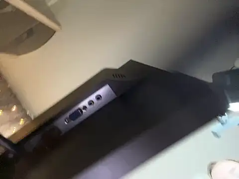 Snapshot of HellMoor chatting on February 27, 2025, 12:10 am HellMoor online show from February 27, 2025, 12:10 am