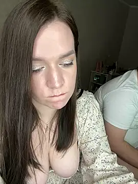 Snapshot of HellMoor chatting on March 15, 2025, 11:17 pm HellMoor online show from March 15, 2025, 11:17 pm