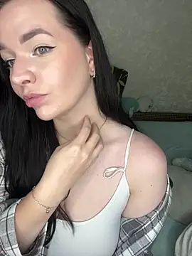 Snapshot of HellMoor chatting on September 28, 2025, 5:35 am HellMoor online show from September 28, 2025, 5:35 am