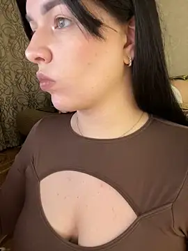 Snapshot of HellMoor chatting on October 19, 2025, 9:59 pm HellMoor online show from October 19, 2025, 9:59 pm