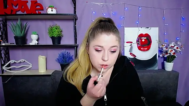 JessikaDaniel online show from March 11, 2025, 7:15 am