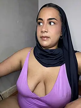 Snapshot of Maryam_yamal chatting on February 7, 2025, 9:15 pm Maryam yamal online show from February 7, 2025, 9:15 pm