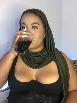 Snapshot of Maryam_yamal chatting on February 20, 2026, 9:26 pm Maryam yamal online show from February 20, 2026, 9:26 pm