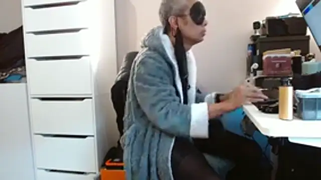 AmateurGuy23 online show from December 2, 2025, 4:40 am