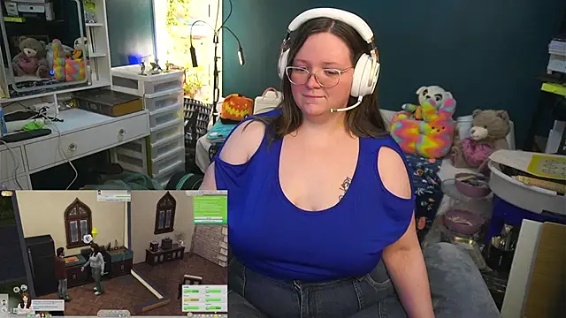 Geeky Kitten online show from October 17, 2025, 10:56 pm