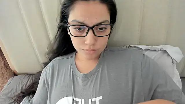 roniewester online show from November 24, 2025, 2:17 pm