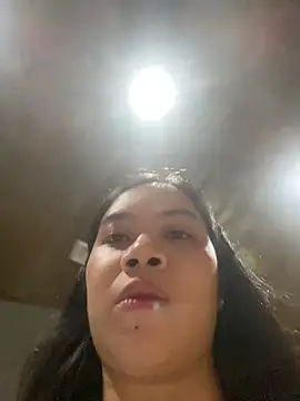 Snapshot of Hebefemme chatting on March 2, 2025, 2:43 pm Hebefemme online show from March 2, 2025, 2:43 pm