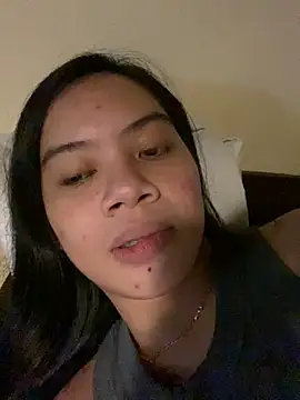 Snapshot of Hebefemme chatting on March 13, 2025, 6:56 pm Hebefemme online show from March 13, 2025, 6:56 pm