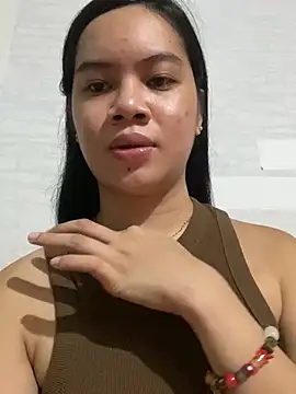 Snapshot of Hebefemme chatting on March 19, 2025, 8:32 pm Hebefemme online show from March 19, 2025, 8:32 pm